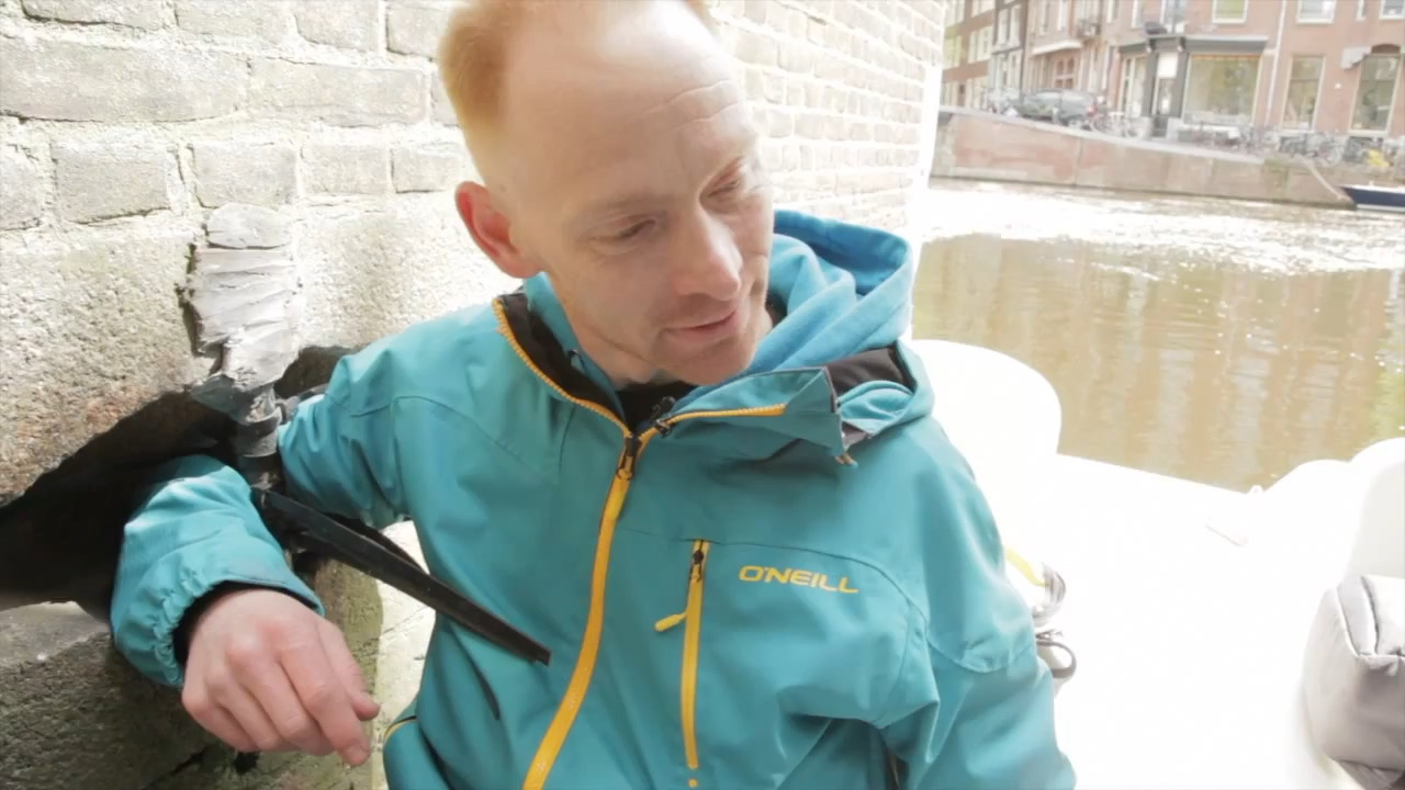 Geocache of the Week - Amsterdam Urban 2 - Under the Bridge (HD)